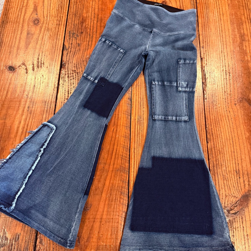 Athena Marie Patchwork Boho Flare Jean - Jeggings
70s style Rare Sixe Medium